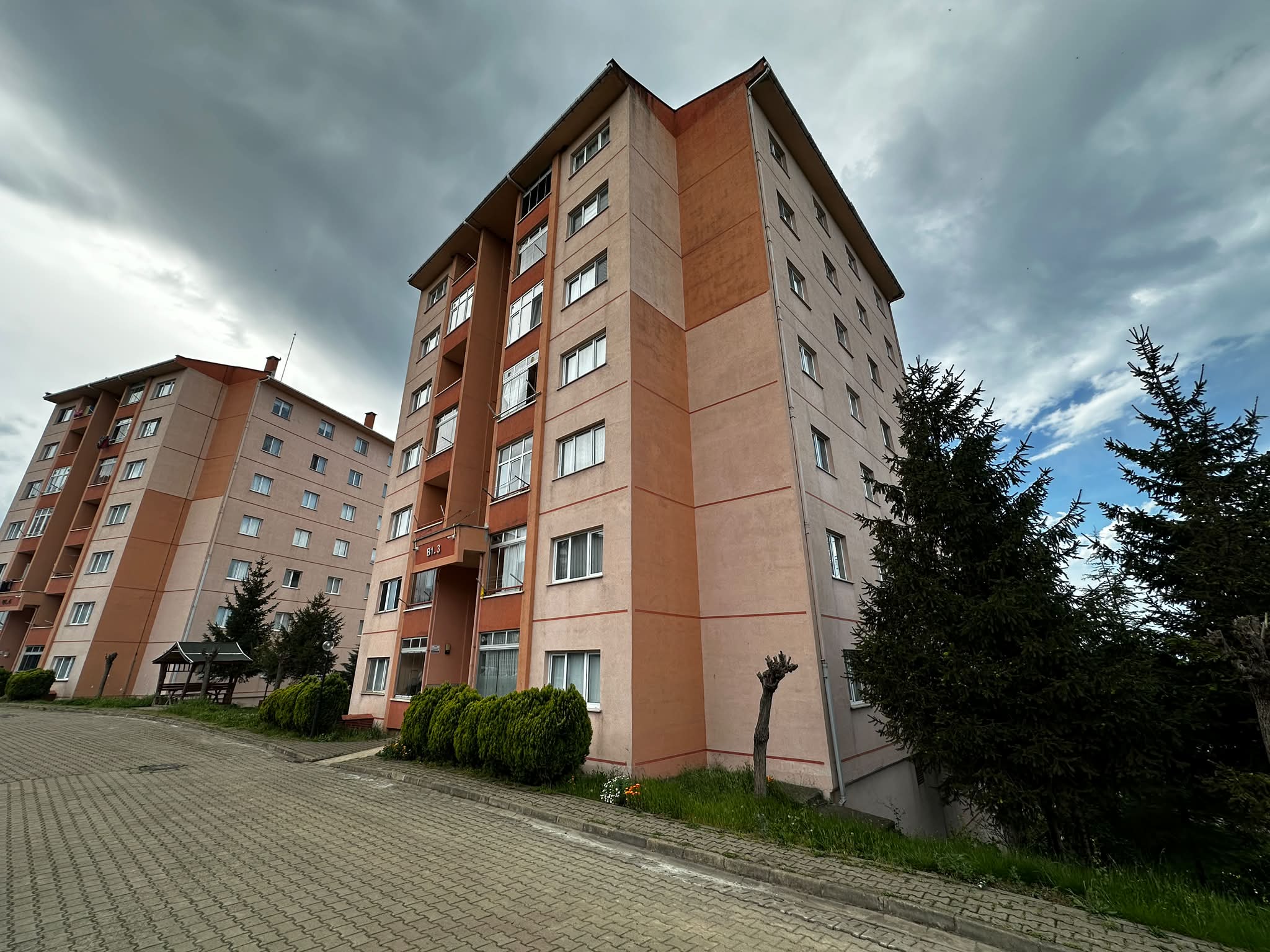 MABEL'DEN VAKFİKEBİR TOKİ'DE ARA KAT 2+1 SATILIK DAİRE